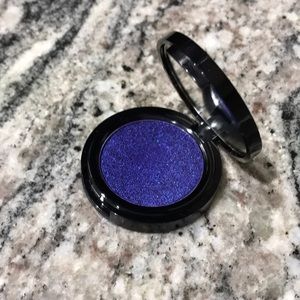 Pat McGrath ultraviolet blue pigment